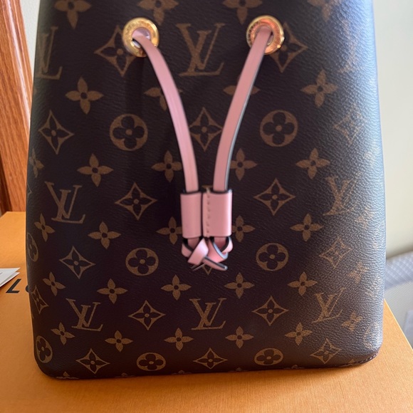 ❌ SOLD: PERFECT CONDITION Louis Vuittton Neonoe Rose Poudré Pink - Picture 7 of 12